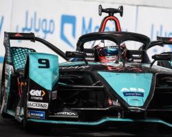 Hasil Formula E Jakarta 2022: Mitch Evans Juara usai Adu Kebut dengan Jean-Eric Vergne