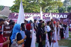 Ribuan Relawan Se-Banten Apel Akbar Deklarasi Dukung Ganjar Pranowo<