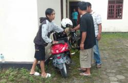 Ditinggal Panen, 2 Handphone Pedagang Kelapa di Kulonprogo Lenyap