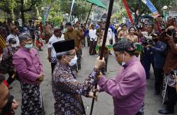 Ungkapan Rasa Syukur, Warga Parangtritis Bantul Gelar Upacara Adat Pisungsung Jaladri