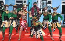 Blusukan ke Lokasi TMMD di Pemalang, Pangdam IV/Diponegoro Disambut Meriah