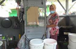 Harga Gorengan di Gunungkidul Naik, Pedagang: Tepung Terigu Melonjak Rp2.000 per Kilogram