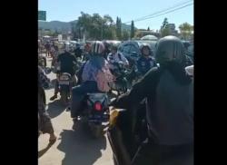 Gempa M 5,8 Guncang Mamuju, Warga Trauma Pilih Mengungsi hingga Picu Kemacetan<