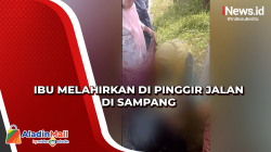 Ibu Melahirkan di Pinggir Jalan di Sampang