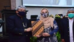 Jelang Muscab Demokrat Karawang, Perseteruan Bupati Cellica dan Ketua DPRD Meruncing<