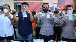 Polisi di Makassar Ungkap Kasus Pertama Jual Sabu di Medsos, 7 Orang Ditangkap<