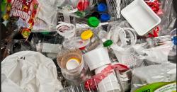 Ketahui Bahaya Penggunaan Kemasan Plastik Makanan dan Minuman Sekali Pakai