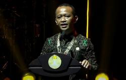 Dorong Hilirisasi Industri, Bahlil Sebut Bakal Larang Ekspor Bauksit Mentah dan Timah