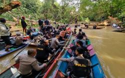 Polisi Gerebek Tambang Emas Ilegal di Muratara, 26 Dompeng Dibakar <