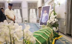 Ganjar Sampaikan Dukacita ke Ridwan Kamil : Warga Jawa Tengah Mendoakan Eril<