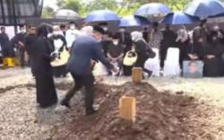 Ini Penampakan Makam Emmeril Kahn Mumtadz di Cimaung Bandung<