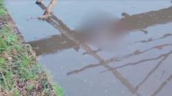 Mayat Pria Bertato di Sungai Molek Malang Gegerkan Warga 