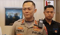 Diantar Keluarga, Pria yang Tusuk Istri dan Anak di Malang Serahkan Diri ke Polisi