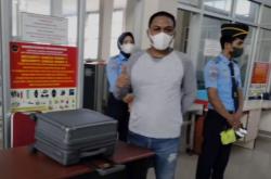 Minta Maaf, Mantan Bupati Busel Bercanda Bawa Bom di Pesawat Tidak Diproses Hukum
