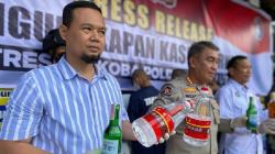 Polda Malut Musnahkan Ribuan Botol Miras Lokal dan Luar Negeri Hasil Selundupan<