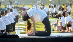 Ratusan Peserta dari Berbagai Negara Peringati Hari Yoga Internasional di Bali