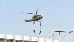 Satgultor TNI Terjun dari Helikopter Lumpuhkan Kelompok Bersenjata di Ancol