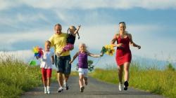 Benarkah Gula atau Makanan Manis Sebabkan Asam Lambung Naik?