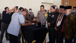 12 Warga Majalengka Ikrar Keluar dari Khilafatul Muslimin, Bersumpah Setia kepada NKRI<