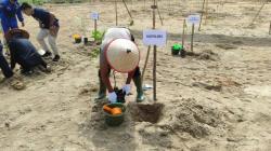 Pulihkan Lahan Kritis, Polisi Tanam Ribuan Pohon di Kawasan Bekas Tambang Air Kahar Muntok