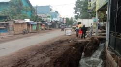 Pipa PDAM Garut Putus akibat Proyek Drainase, Pasokan Air Bersih ke Mako Brimob Terhenti<