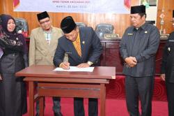 Rapat Paripurna, DPRD Padang Sidempuan Sampaikan Pertanggungjawaban Pelaksanaan APBD 2021