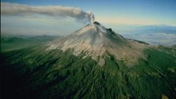 Nekat Naik Gunung Api Aktif hingga Dekat Puncak, Perempuan Pendaki Tewas