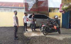 Pria Berhelm Curi Mobil di Teras Rumah Warga di Palembang, Aksinya Terekam CCTV<