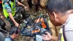 Jasad Korban Bus Pariwisata Ditemukan Tertimbun Tanah 1 Meter di Dasar Jurang Rajapolah Tasikmalaya<