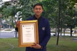 Kisah Ahmad Rizal Rifani, Anak Buruh yang Terpilih Jadi Mahasiswa Berprestasi UNY