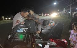 Didatangi Polisi saat Dorong Motor, Emak-Emak Ini Kehabisan Bensin usai Nonton Konser MXGP