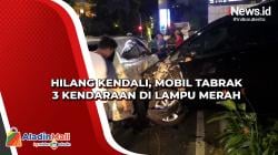 Hilang Kendali, Mobil Tabrak 3 Kendaraan di Lampu Merah