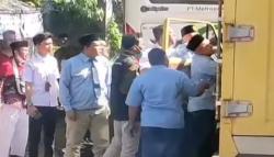 Buntut Viral Pria Berseragam Marahi Sopir Boks di Majalengka, Netizen: Emosian Pisan Gusti<