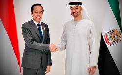 Bertemu MBZ, Presiden Jokowi Dorong Kerja Sama Indonesia-UEA Ditingkatkan di Tengah Situasi yang Menantang
