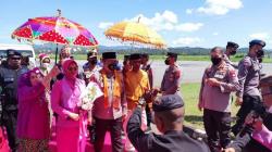 Tiba di Gorontalo, Kapolda Baru Irjen Pol Helmy Santika Disambut Adat Mopotilolo