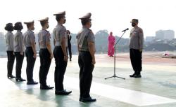 Keren, Upacara Kenaikan Pangkat Anggota Bidhumas Polda Jateng di Heliped 