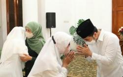 Khofifah Naik Haji, Wagub Emil Jabat Plt Gubernur Jatim