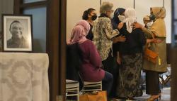 Suasana Haru Rumah Duka Bob Tutupoly