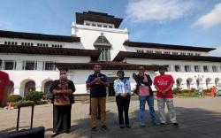 Keren, Tim Muhibah Angklung Jabar Tampil di 7 Kota Amerika Serikat<