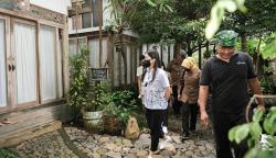 Wamenparekraf Angela Tanoesoedibjo Apresiasi Pengelolaan Homestay di Banyuwangi 