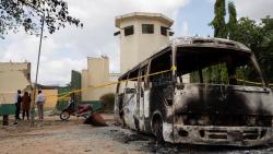 Pemberontak Nekat Ledakkan Penjara Keamanan Tinggi di Ibu Kota, Hampir 900 Narapidana Kabur