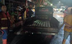 Mobil Pikap Bawa Drum Solar Terbakar di Karawaci Tangerang, Pengendara Lain Panik Menghindar
