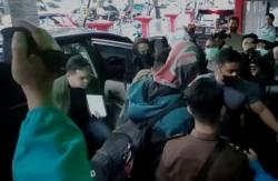 Kronologi JE Bos SMA SPI Terdakwa Kasus Kekerasan Seksual Ditangkap dan Ditahan Kejati