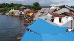 Minggu Ini Tuntas, Progres Huntara Korban Abrasi Pantai Amurang Capai 90 Persen