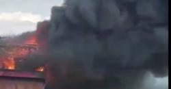 Kapal Pengangkut Ikan Terbakar di Probolinggo, Puluhan ABK Dievakuasi