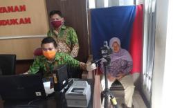 Menyulitkan Warga, Pencetakan E-KTP di Empat Lawang Macet gegara Tinta Masih Dilelang<
