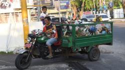 Kisah Mang Budi Petugas Sampah Rawat Bayi yang Dibuang di TPA Panembong Subang
