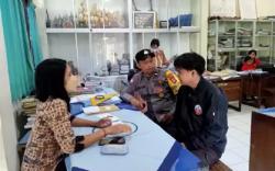 Bikin Haru, Bhabinkamtimbas di Bali Sekolahkan Anak Miskin yang Putus Sekolah 3 Tahun