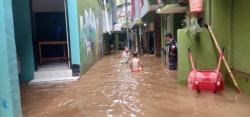Kondisi Banjir di Kampung Melayu Terkini, Warga: Sempat Setinggi Dada Orang Dewasa