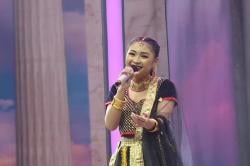 Lagi dan Lagi, Peserta Rising Star Dangdut Dapat Standing Ovation di Panggung Top 4